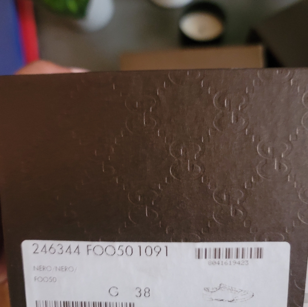100% Authenic Gucci Black Women's Casual Lace-Up Sneakers - Picture 11 of 11